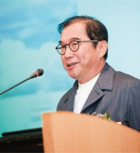 靠科技创亿万财富 林百里BARRY LAM 不随波逐流