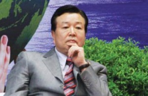 红牛（Red Bull）品牌幕后推手 严彬（Yan Bin） 以逢山开路遇水搭桥智慧 红牛一年红遍中国各地