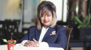 虽获多项成就却不自满 珍苏菲亚（Jane Suppiah） 颐思殿酒店（Eastin Hotel）将积极进取为客人做到最好(ebook90)