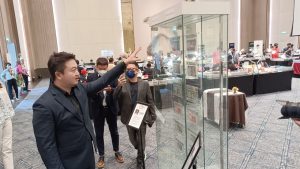 ac8fb4e7-ca7b-4cbd-9a28-b01fe3c276d2