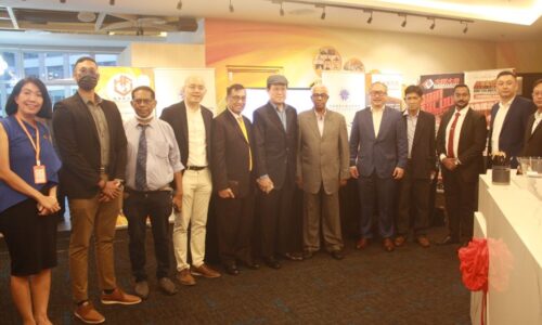 马来西亚中国丝路商会丶马印联合商务实体和大橙传媒集团于2022年10月7日签署合作备忘录